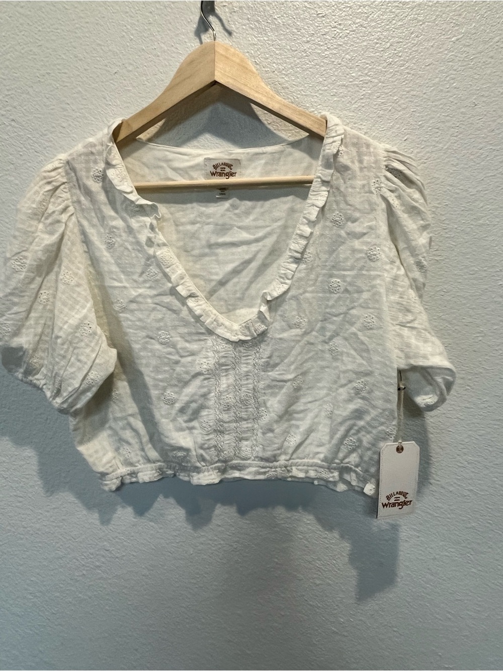 Billabong White Cropped Eyelet‎ V-Neck Top
